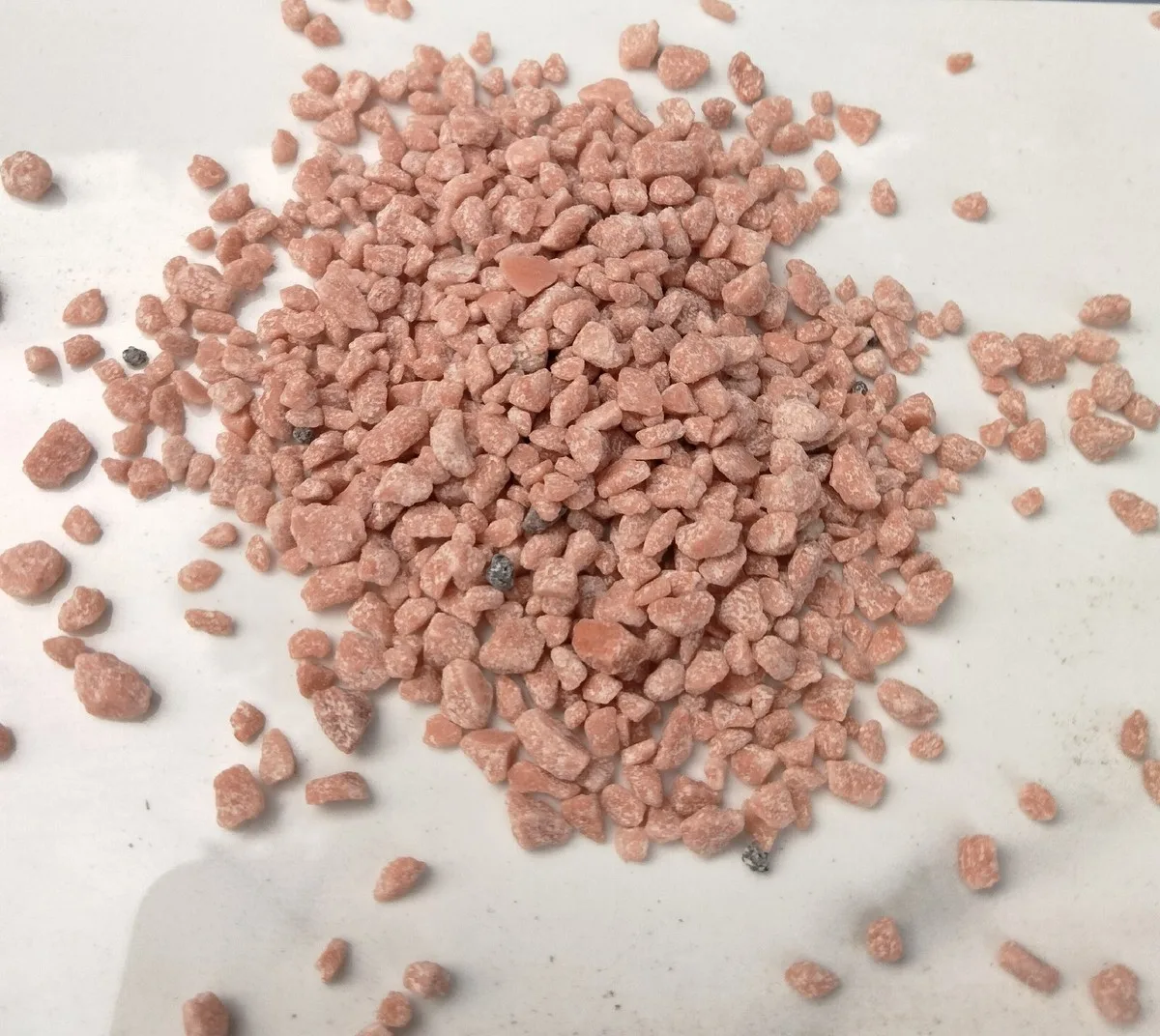 The influence of soil acidity on the efficiency of calcium fertilizer application