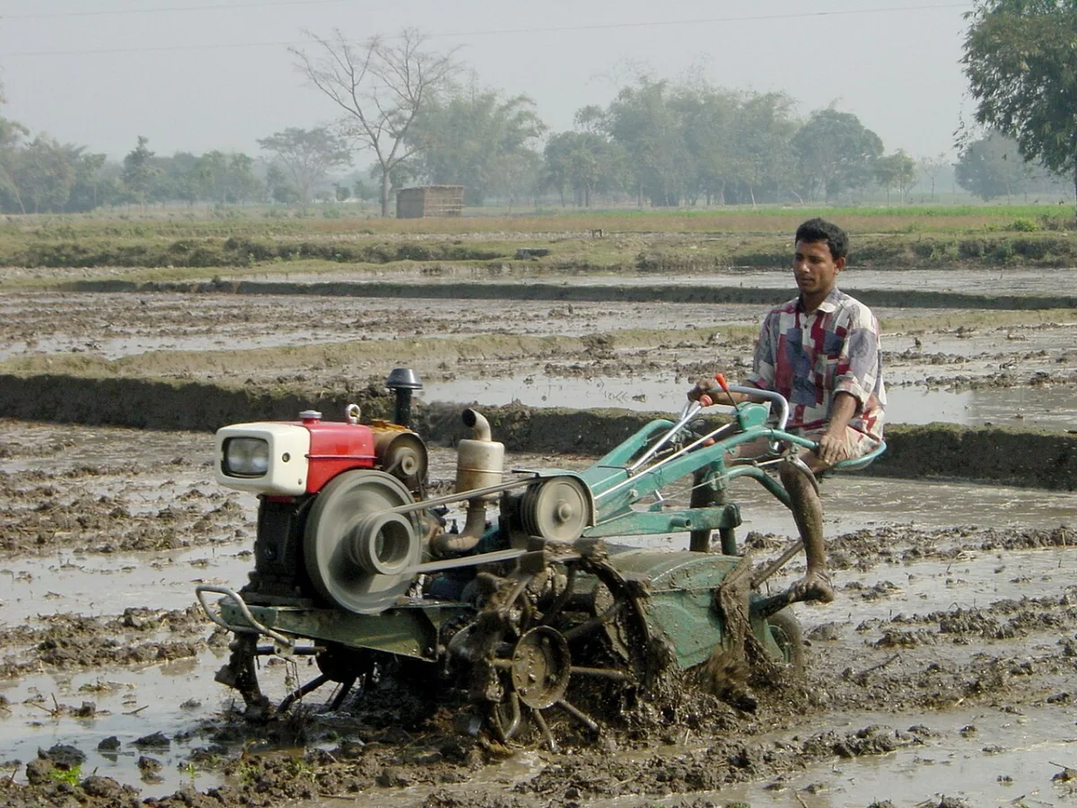 The evolution of technologies and scientific basis of tillage in agriculture