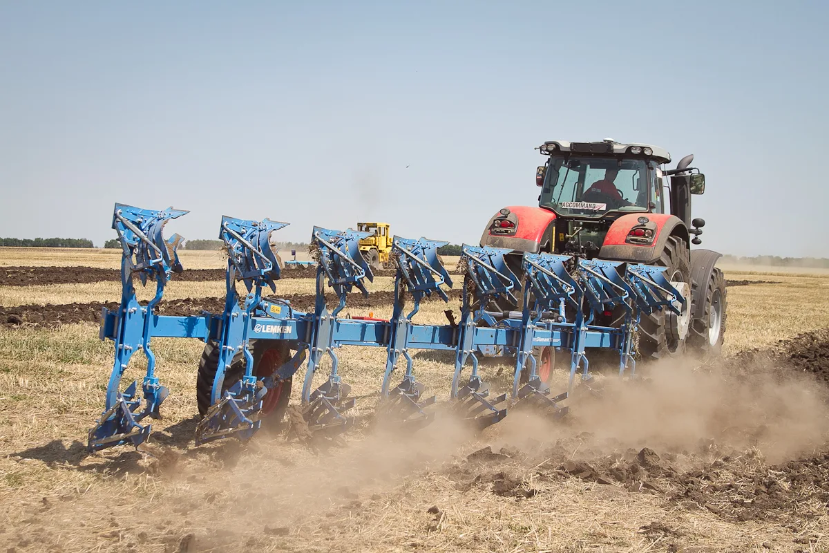 Technological features of effective tillage of occupied fallow in crop rotation
